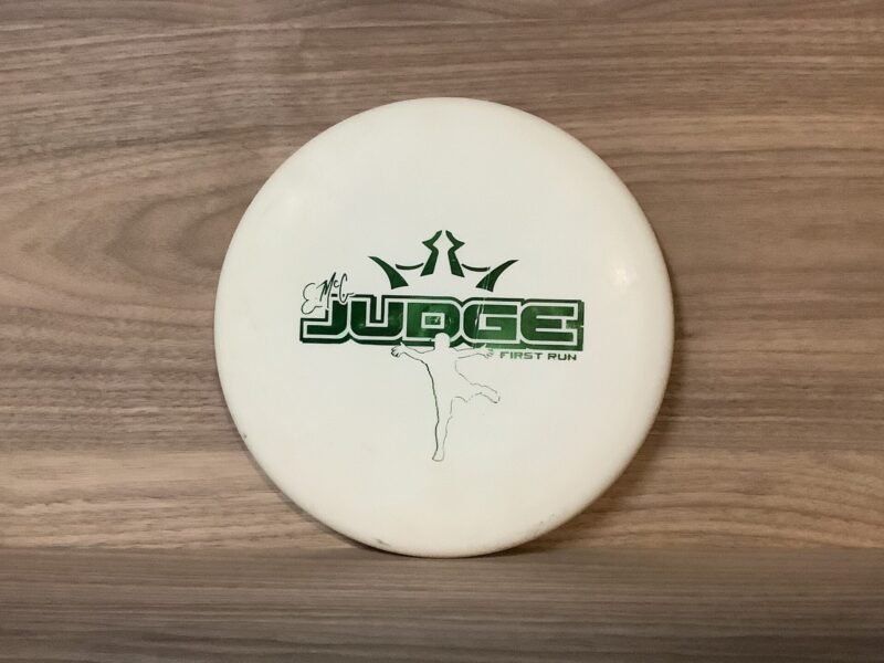 Dynamic Discs Judge First Run Classic Hybrid Putter White 173g 8/10